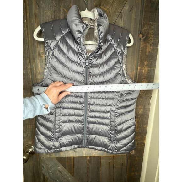 Bernardo Women's Large Gray Shiny Goose Down Vest Full Zip - Picture 5 of 6